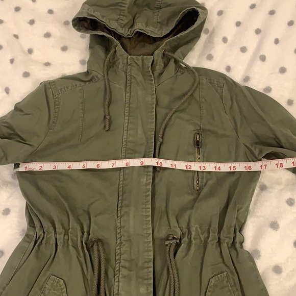 Awesome Army Green Jacket - Picture 4 of 10